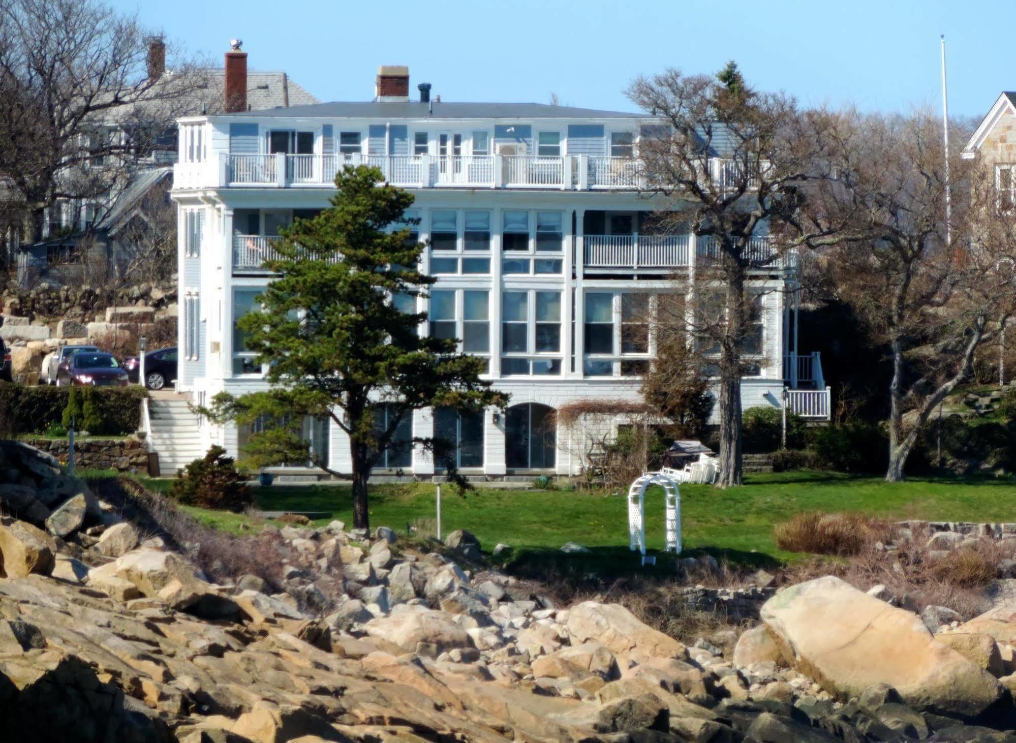 Yankee Clipper Inn Rockport Exterior photo